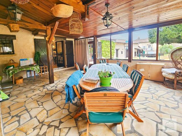Vente Maison 9 pièces 273 m2 Saint Astier