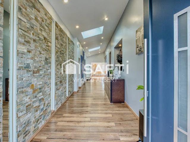 Vente Maison 9 pièces 225 m2 Lemud