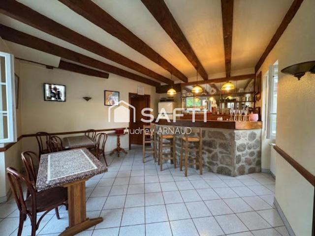 Vente Maison 9 pièces 226 m2 Montel de Gelat