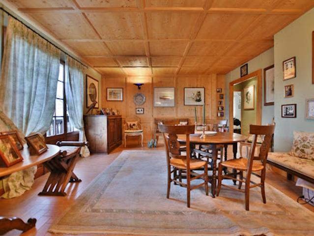 Vente Maison 9 pièces 226 m2 Grilly