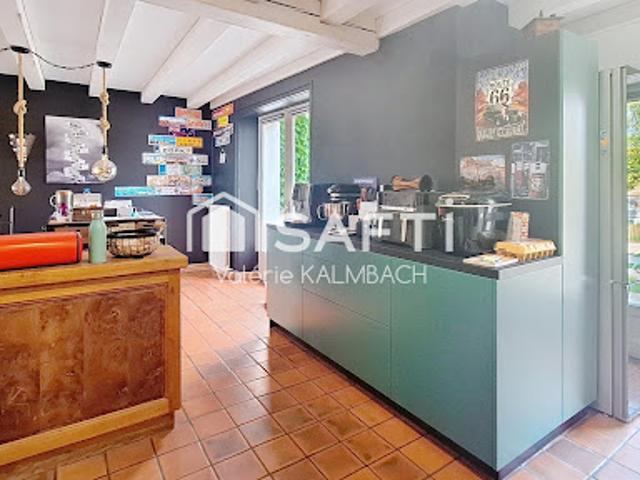 Vente Maison 9 pièces 228 m2 Châteaubernard