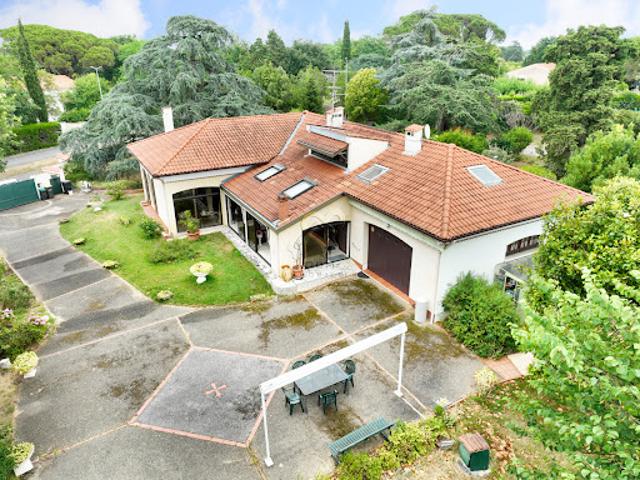 Vente Maison 9 pièces 228 m2 Pibrac