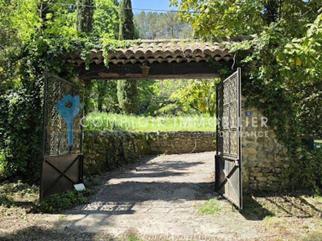 Vente Maison 9 pièces 220 m2 Chamborigaud