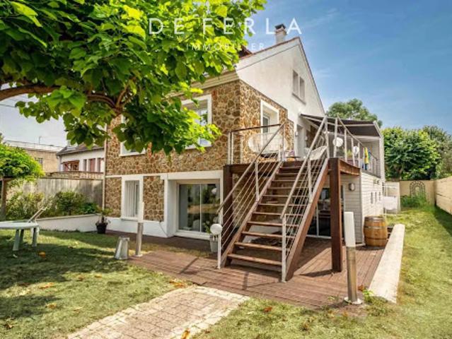 Vente Maison 9 pièces 220 m2 Chatou
