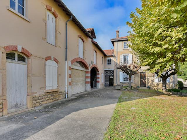 Vente Maison 9 pièces 220 m2 Collonges au Mont d'Or