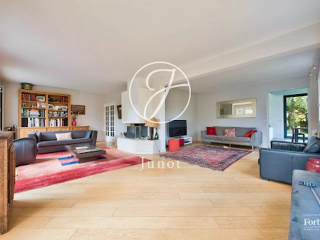 Vente Maison 9 pièces 220 m2 La Celle Saint Cloud