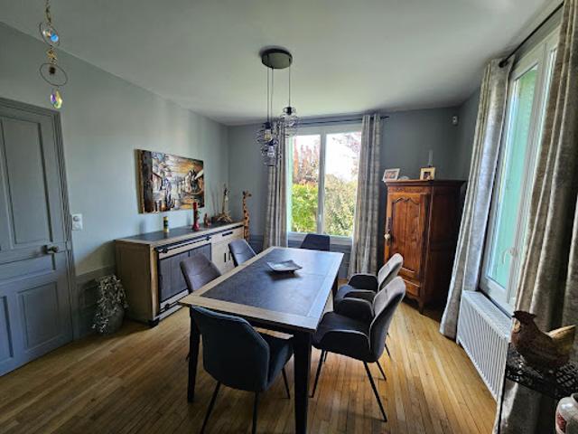 Vente Maison 9 pièces 220 m2 Puy Guillaume