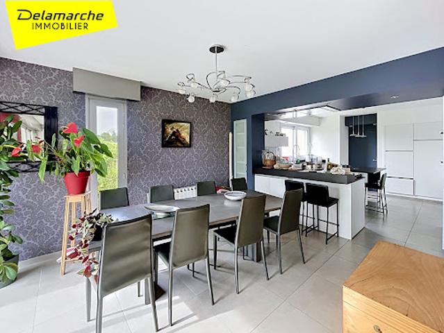 Vente Maison 9 pièces 220 m2 Parigny