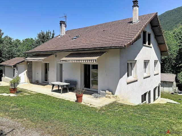 Vente Maison 9 pièces 221 m2 Vif