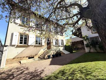 Vente Maison 9 pièces 222 m2 Furdenheim