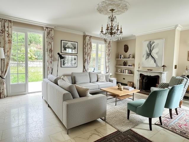 Vente Maison 9 pièces 222 m2 Verneuil en Halatte