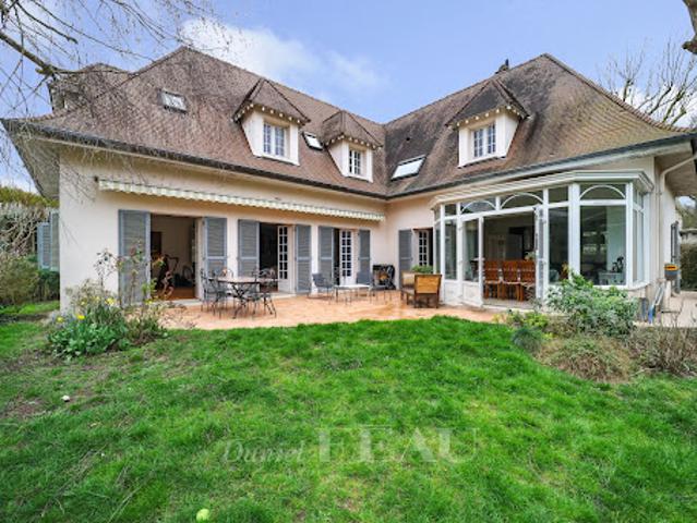 Vente Maison 9 pièces 222 m2 Versailles