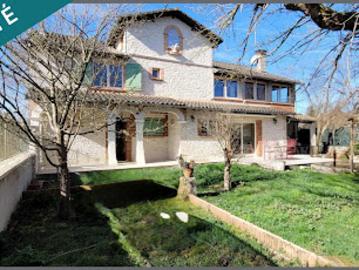 Vente Maison 9 pièces 234 m2 Caussade