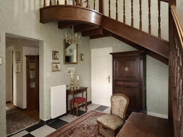 Vente Maison 9 pièces 235 m2 Oloron Sainte Marie