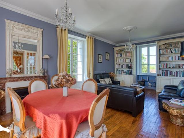 Vente Maison 9 pièces 235 m2 Brignac la Plaine