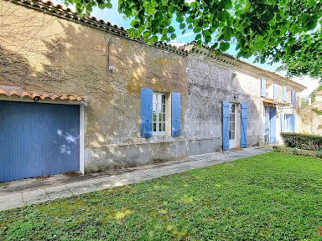 Vente Maison 9 pièces 235 m2 Chenac Saint Seurin d'Uzet
