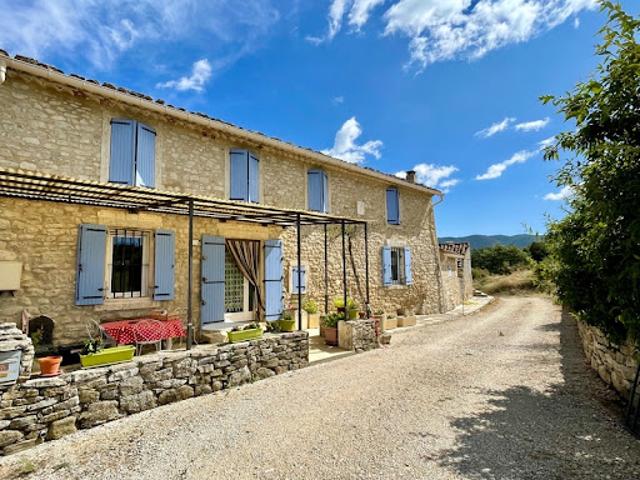 Vente Maison 9 pièces 235 m2 Saint Martin de Castillon