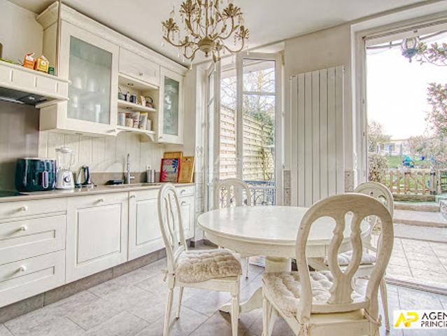Vente Maison 9 pièces 237 m2 Versailles