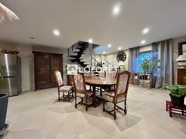 Vente Maison 9 pièces 238 m2 Cremps