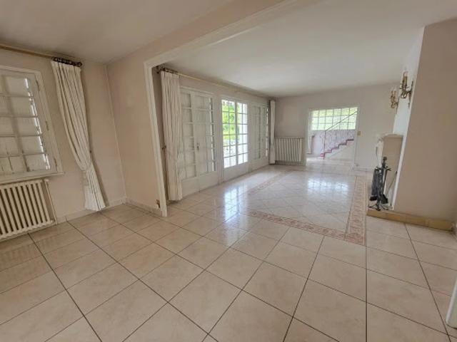 Vente Maison 9 pièces 238 m2 Varennes Vauzelles