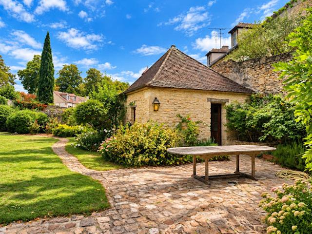 Vente Maison 9 pièces 238.15 m2 Senlis