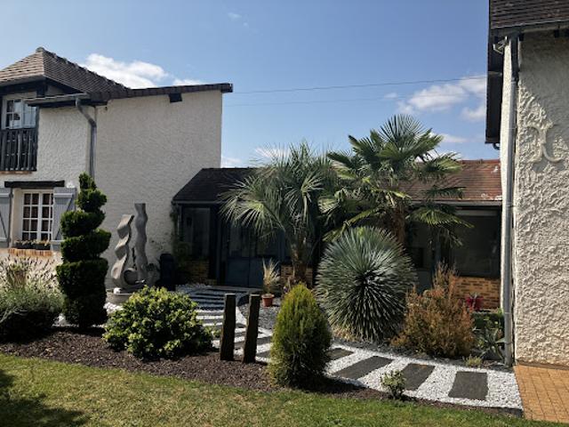 Vente Maison 9 pièces 238.52 m2 Ezy sur Eure