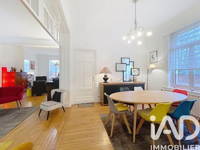 Vente Maison 9 pièces 239 m2 Douai
