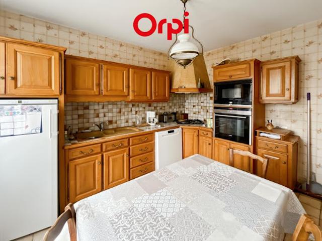 Vente Maison 9 pièces 230 m2 Ancinnes