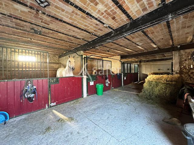 Vente Maison 9 pièces 230 m2 Clos Fontaine