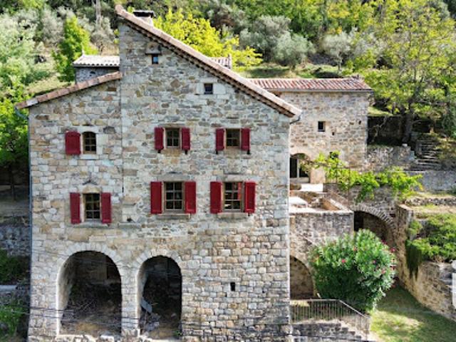 Vente Maison 9 pièces 230 m2 Les Vans