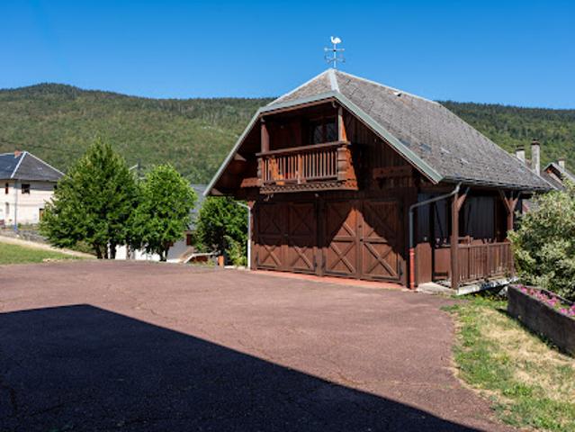 Vente Maison 9 pièces 336.2 m2 Le Noyer