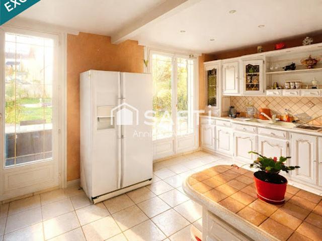 Vente Maison 9 pièces 244 m2 Montevrain