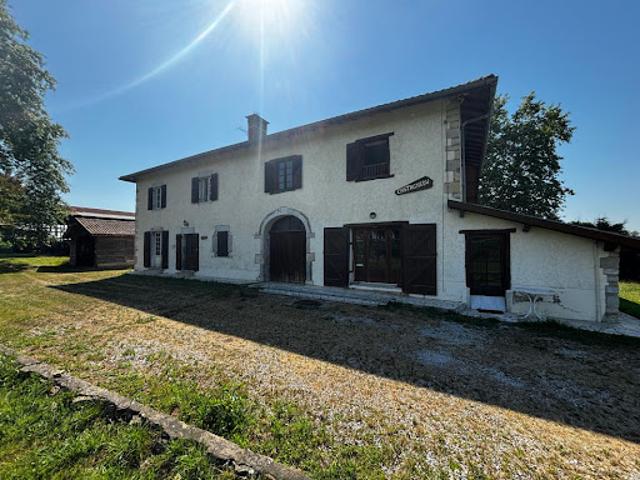 Vente Maison 9 pièces 245 m2 Saint Martin de Hinx