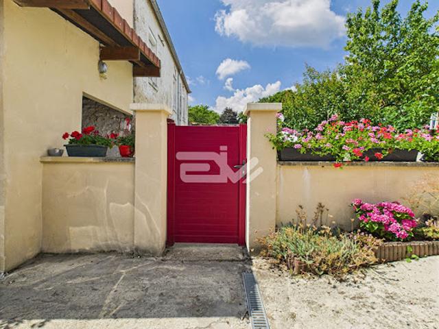 Vente Maison 9 pièces 246 m2 Fismes