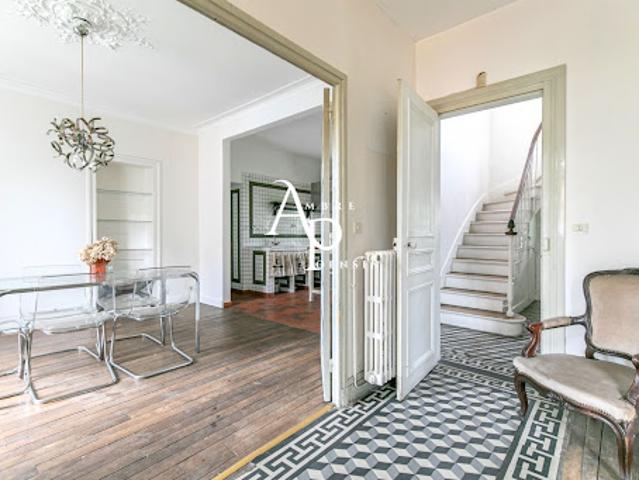 Vente Maison 9 pièces 246 m2 Rosny sous Bois