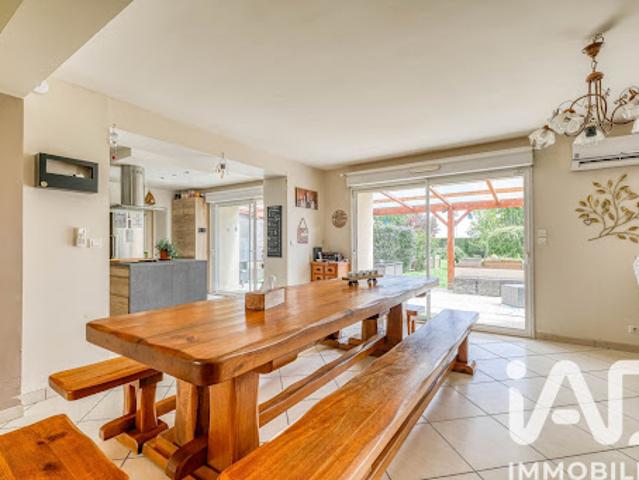 Vente Maison 9 pièces 247 m2 Chézy sur Marne