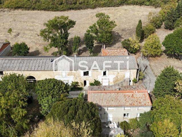 Vente Maison 9 pièces 247 m2 Generville