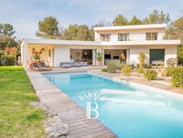 Vente Maison 9 pièces 240 m2 Aix en Provence