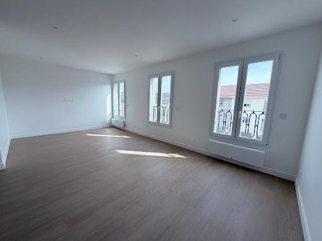 Vente Maison 9 pièces 240 m2 Alfortville