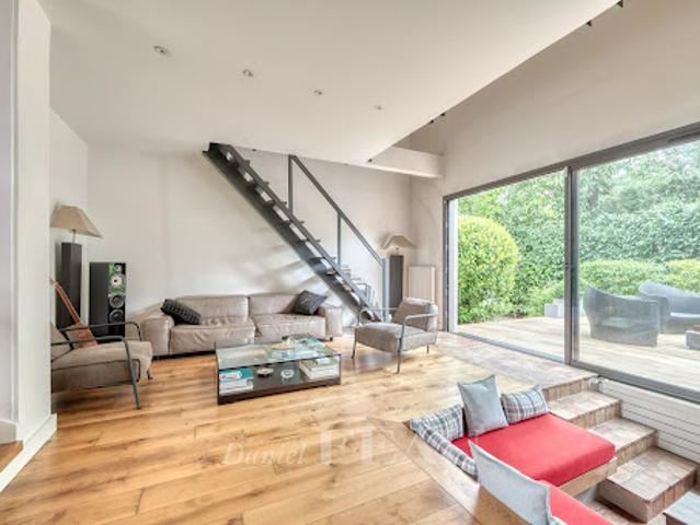 Vente Maison 9 pièces 240 m2 Garches