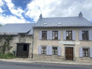 Vente Maison 9 pièces 240 m2 Saint Amandin