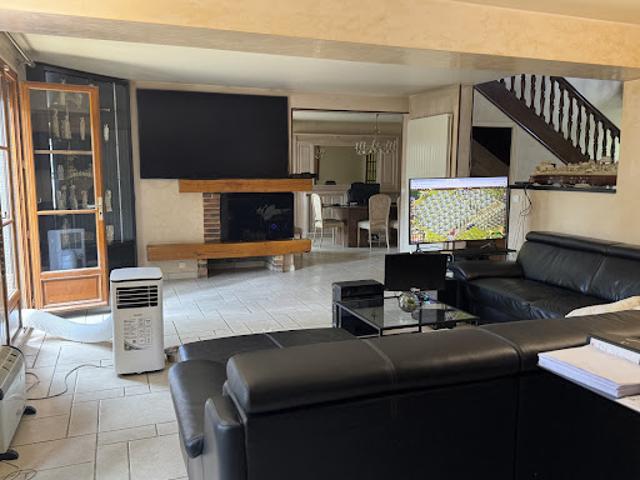 Vente Maison 9 pièces 242 m2 Aulnay sous Bois