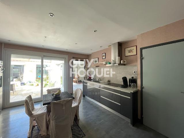 Vente Maison 9 pièces 242 m2 Bourges