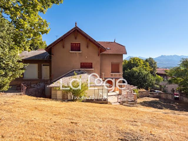 Vente Maison 9 pièces 242 m2 Gap