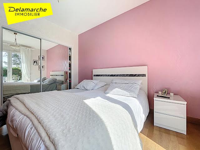 Vente Maison 9 pièces 242 m2 Isigny le Buat