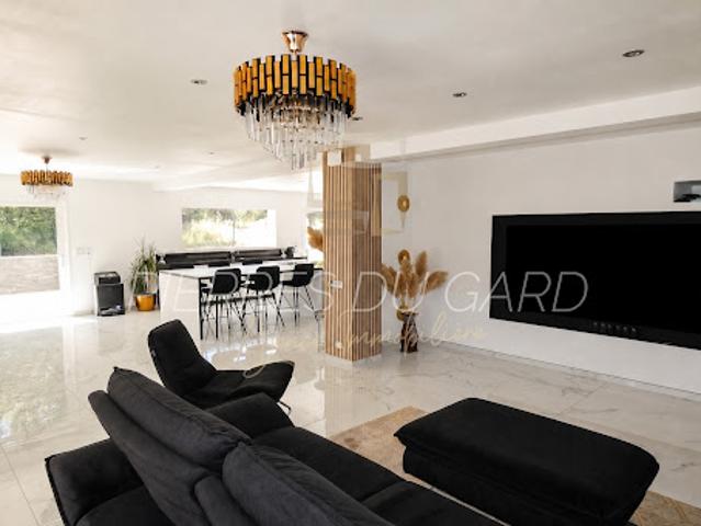Vente Maison 9 pièces 242.99 m2 Martignargues