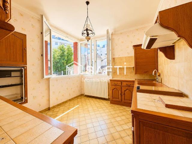 Vente Maison 9 pièces 243 m2 Alfortville
