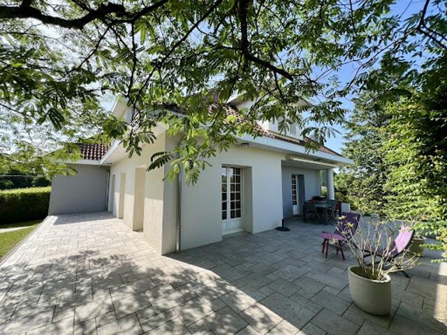 Vente Maison 9 pièces 243 m2 Charnay lès Mâcon