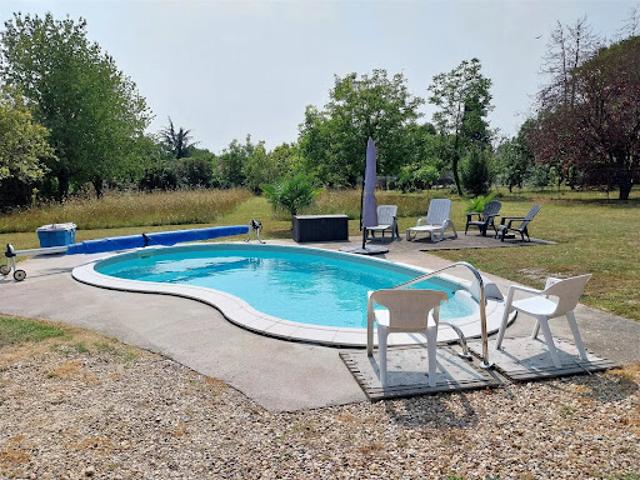 Vente Maison 9 pièces 243 m2 Chatellerault