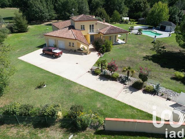 Vente Maison 9 pièces 243 m2 Lempaut